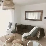 Precioso Piso Terraza, Parking,piscina,zona De Juegos דירה *