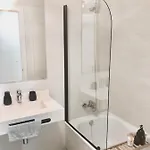 Precioso Piso Terraza, Parking,piscina,zona De Juegos דירה *