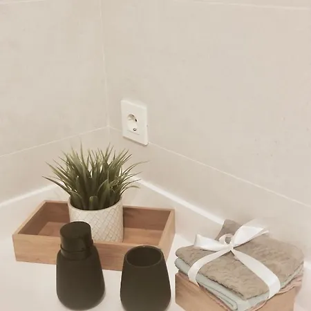 Precioso Piso Terraza, Parking,piscina,zona De Juegos Daire