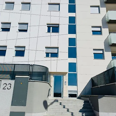 Precioso Piso Terraza, Parking,piscina,zona De Juegos Monzón