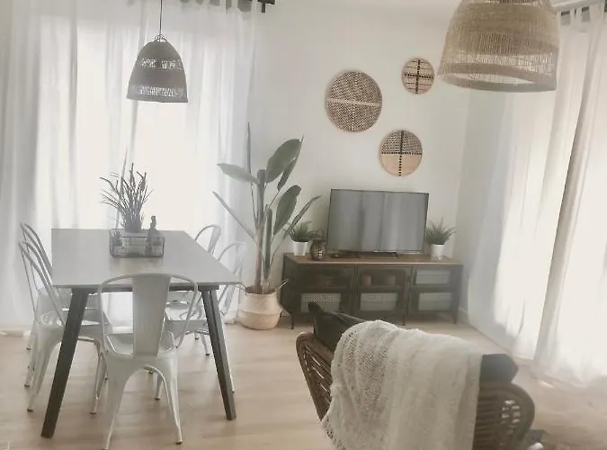 Precioso En Con Terraza,piscina,parque Infantil Y Parking Apartamento