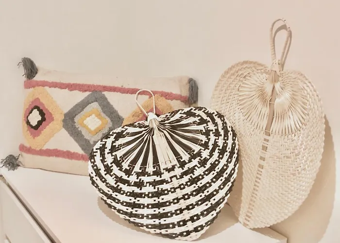 Apartamento Precioso En Con Terraza,piscina,parque Infantil Y Parking Monzón