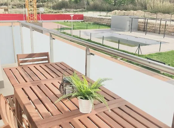 Precioso En Con Terraza,piscina,parque Infantil Y Parking Apartamento Monzón